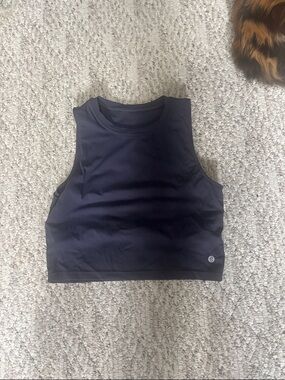 Cropped bra top
